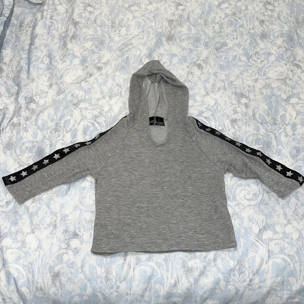 Chic 2 Chic Hoodie size 3T